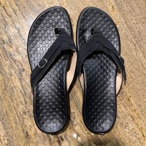 Black sandals that are size 10. Never worn.